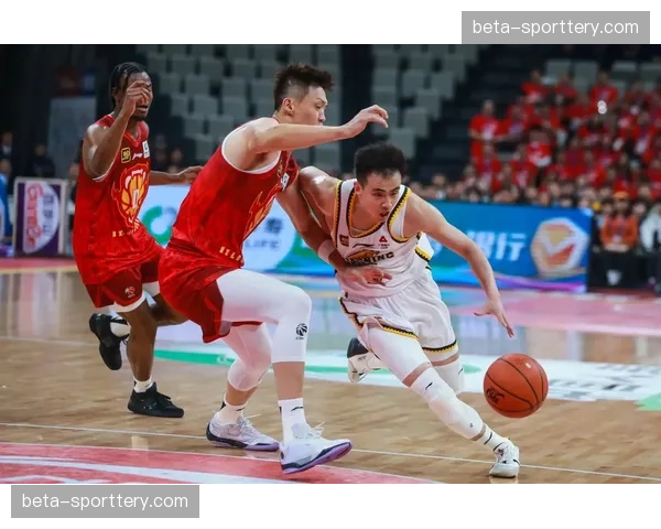 辽宁遭遇连败跌出前八 赵继伟外线失准进攻停滞